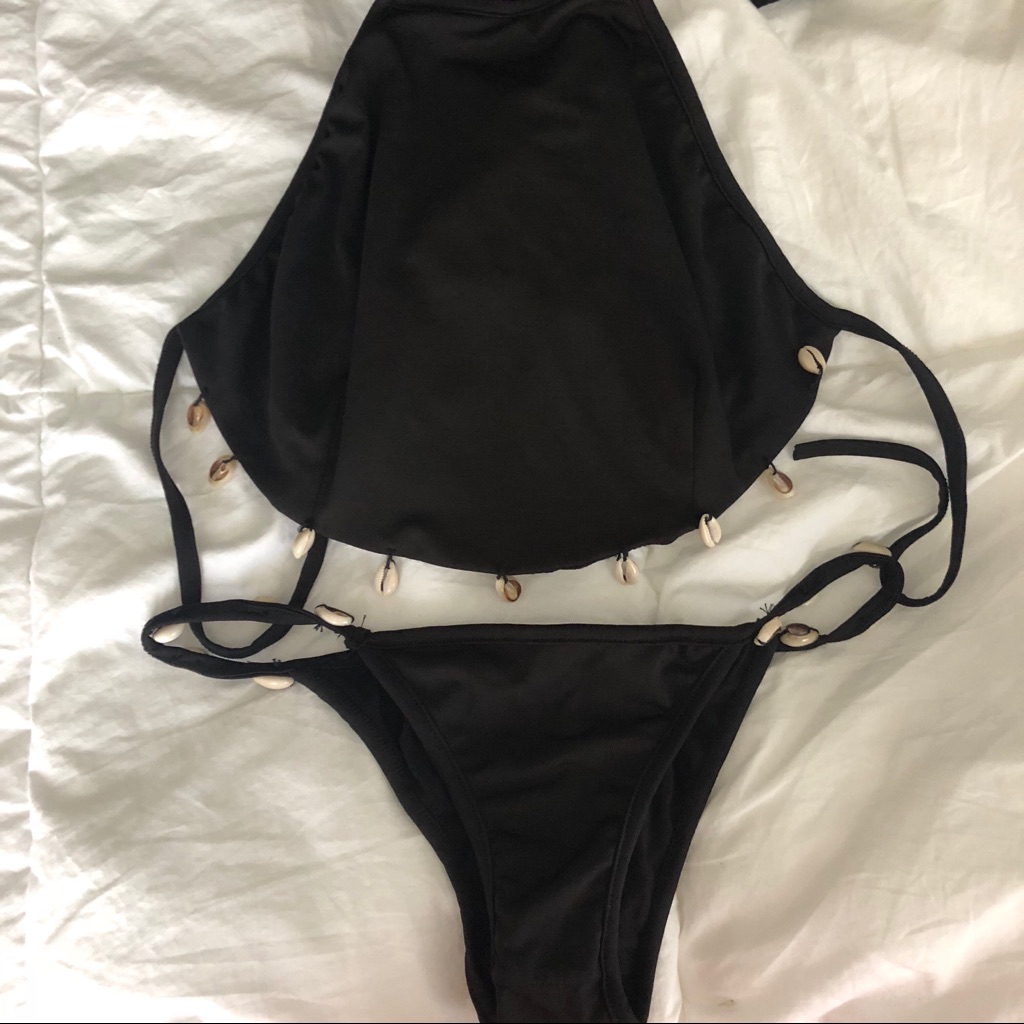 Shell Black Bikini